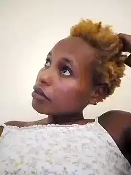 Candykitten online show from 02.14.25