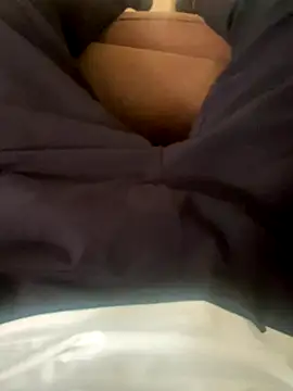 MephiticBermudas online show from 10.20.25