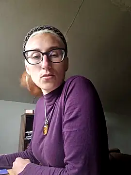 Snapshot of Afrania chatting on 12.24.24 Afrania online show from 12.24.24