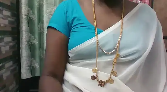 Snapshot of Hot_akshara chatting on 12.08.24 Hot akshara online show from 12.08.24