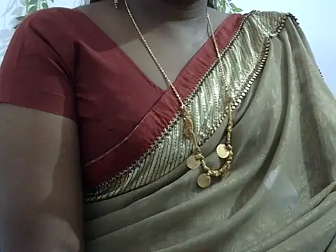 Snapshot of Hot_akshara chatting on 10.09.25 Hot akshara online show from 10.09.25