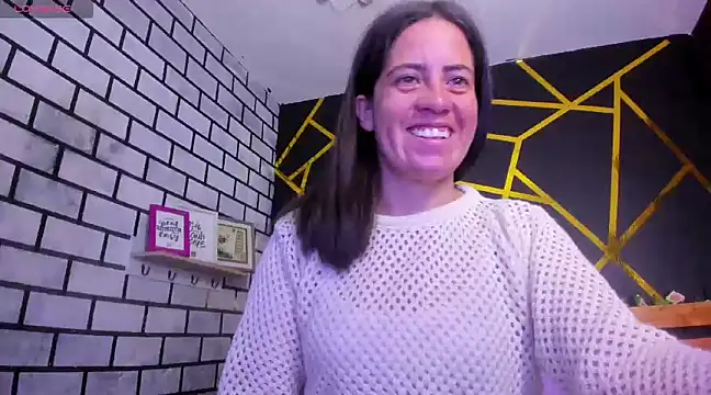 Snapshot of kathina_giraldo chatting on 12.03.24 kathina giraldo online show from 12.03.24