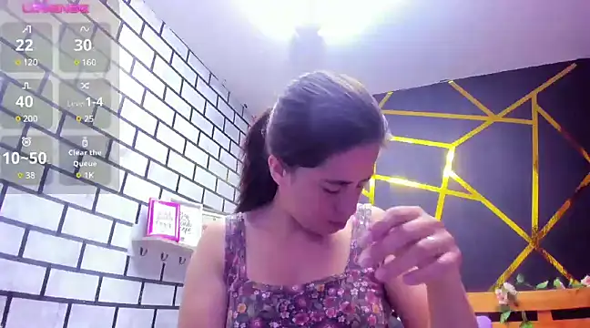 Snapshot of kathina_giraldo chatting on 12.04.24 kathina giraldo online show from 12.04.24