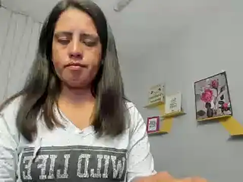Snapshot of kathina_giraldo chatting on 01.30.25 kathina giraldo online show from 01.30.25