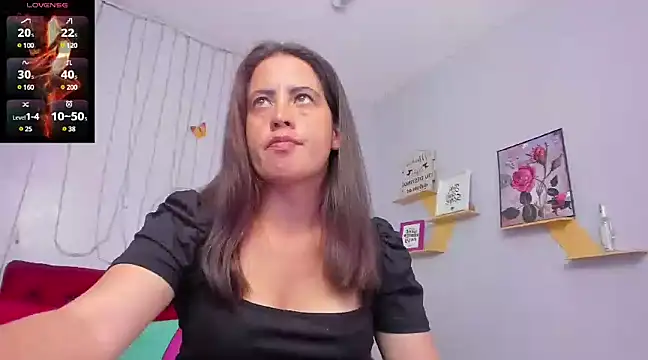 Snapshot of kathina_giraldo chatting on 02.05.25 kathina giraldo online show from 02.05.25