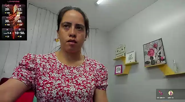 Snapshot of kathina_giraldo chatting on 02.06.25 kathina giraldo online show from 02.06.25