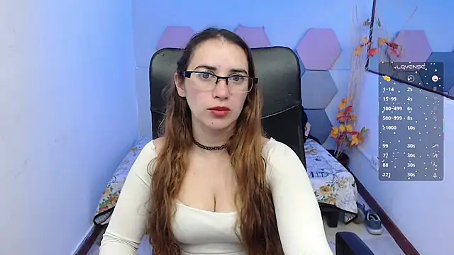 Snapshot of CharloteTaylor_ chatting on 10.03.25 CharloteTaylor online show from 10.03.25