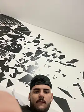 Snapshot of lehder47 chatting on 12.12.24 lehder47 online show from 12.12.24