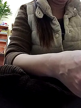 Snapshot of JasminePham chatting on 02.19.25 JasminePham online show from 02.19.25
