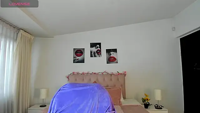 Snapshot of _Charlotte_evans_1 chatting on 01.12.25 Charlotte evans 1 online show from 01.12.25