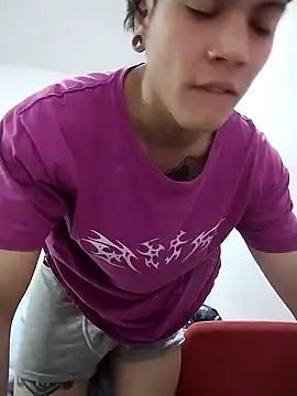 Snapshot of Xtrem3HARDxxx chatting on 12.05.24 Xtrem3HARDxxx online show from 12.05.24