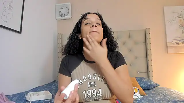 vanesasexyhot21 online show from 11.02.25