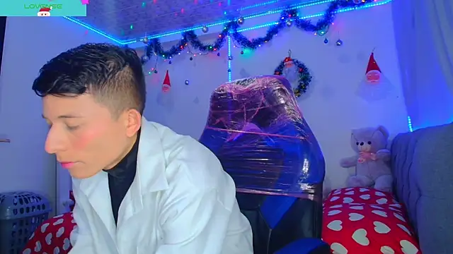 Snapshot of bryamer_19 chatting on 12.28.24 bryamer 19 online show from 12.28.24