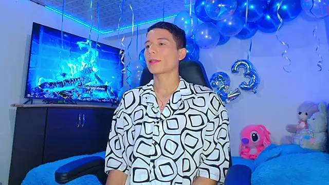 Snapshot of bryamer_19 chatting on 01.09.25 bryamer 19 online show from 01.09.25