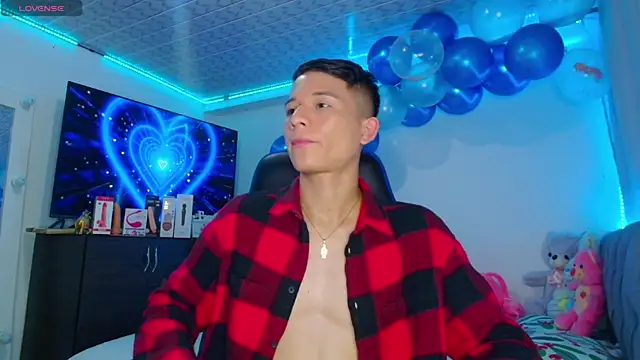 Snapshot of bryamer_19 chatting on 01.17.25 bryamer 19 online show from 01.17.25