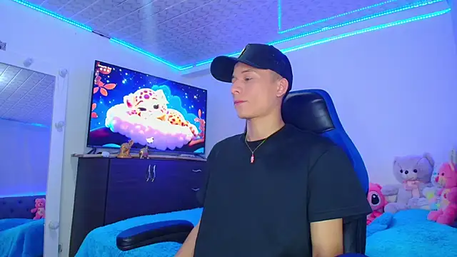 Snapshot of bryamer_19 chatting on 01.23.25 bryamer 19 online show from 01.23.25