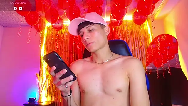 Snapshot of bryamer_19 chatting on 09.12.25 bryamer 19 online show from 09.12.25