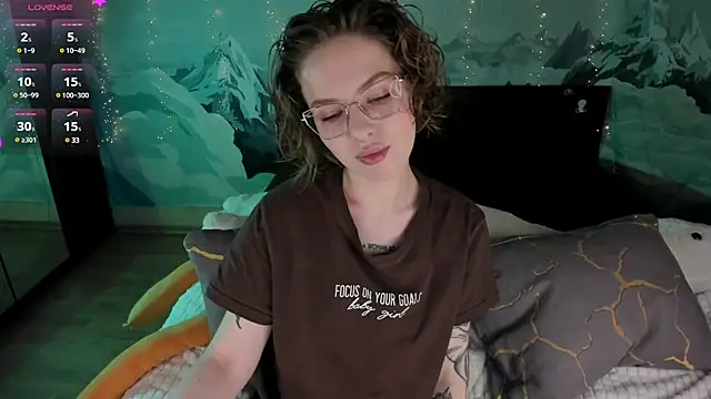 Snapshot of Natural_pussy chatting on 01.19.25 Natural pussy online show from 01.19.25