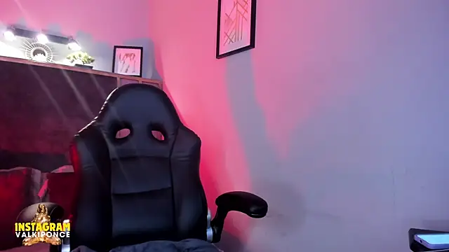 Valkiria ponce online show from 02.24.25