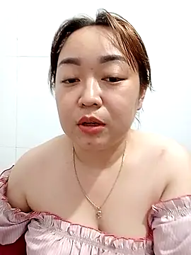 VyOanh2K online show from 02.24.25