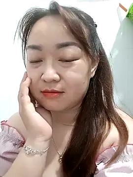 VyOanh2K online show from 03.04.25