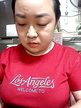 VyOanh2K online show from 10.11.25