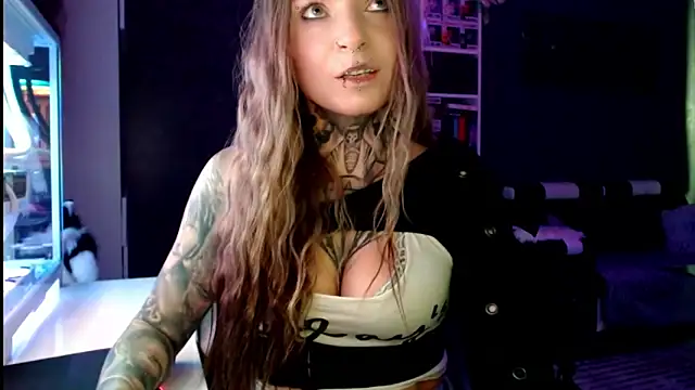 InesGold online show from 02.24.25