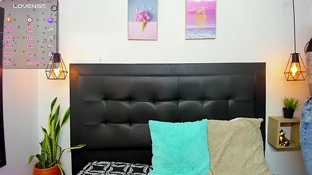 Snapshot of sweet_abby1 chatting on 02.11.25 sweet abby1 online show from 02.11.25