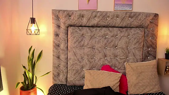 Snapshot of sweet_abby1 chatting on 03.08.25 sweet abby1 online show from 03.08.25