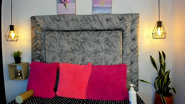 Snapshot of sweet_abby1 chatting on 10.03.25 sweet abby1 online show from 10.03.25