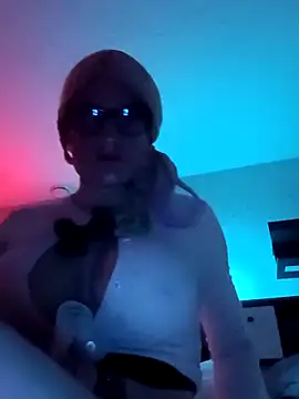 sissytrapdolly24 online show from 11.12.25