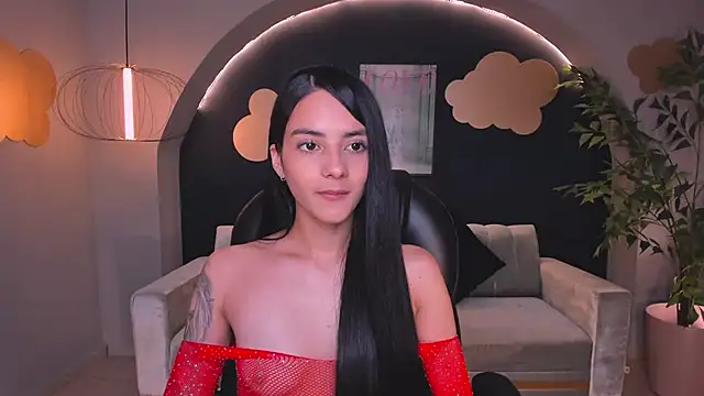 Snapshot of HannahJamesX chatting on 01.11.25 HannahJamesX online show from 01.11.25