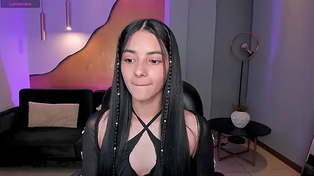 Snapshot of HannahJamesX chatting on 01.21.25 HannahJamesX online show from 01.21.25