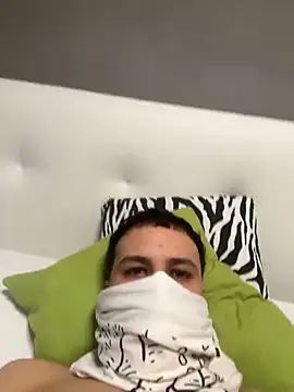 Snapshot of yayaya55598 chatting on 01.01.25 yayaya55598 online show from 01.01.25