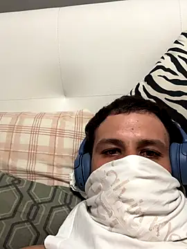 Snapshot of yayaya55598 chatting on 09.18.25 yayaya55598 online show from 09.18.25