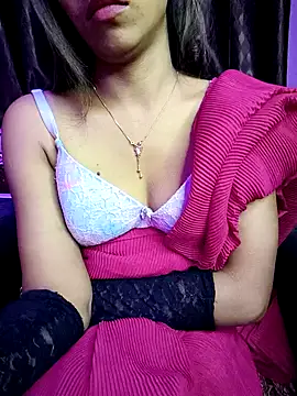 Snapshot of sexy-mohini chatting on 02.05.25 sexy-mohini online show from 02.05.25