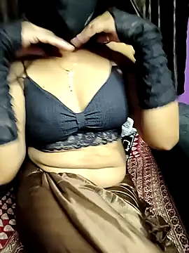 Snapshot of sexy-mohini chatting on 02.07.25 sexy-mohini online show from 02.07.25