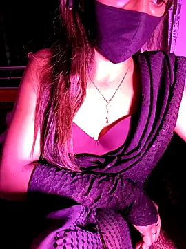 Snapshot of sexy-mohini chatting on 02.16.25 sexy-mohini online show from 02.16.25