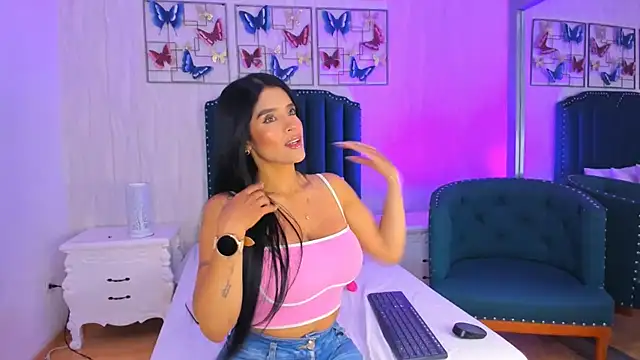 Snapshot of samara_warren chatting on 12.07.24 samara warren online show from 12.07.24