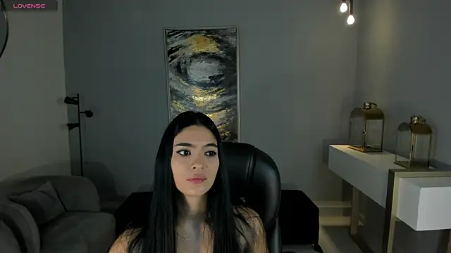 Snapshot of NatyFerrer_ chatting on 02.18.25 NatyFerrer online show from 02.18.25