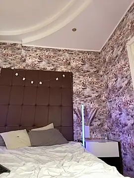 Snapshot of Mary_Walker chatting on 03.20.25 Mary Walker online show from 03.20.25