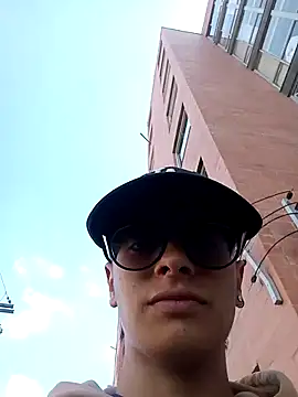 Snapshot of Cuervo_maniaco chatting on 12.17.24 Cuervo maniaco online show from 12.17.24