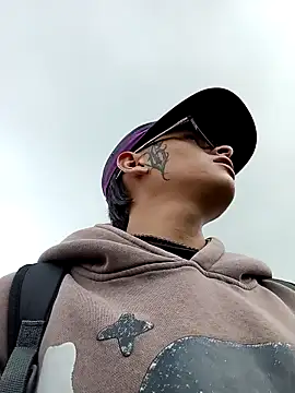 Snapshot of Cuervo_maniaco chatting on 01.08.25 Cuervo maniaco online show from 01.08.25