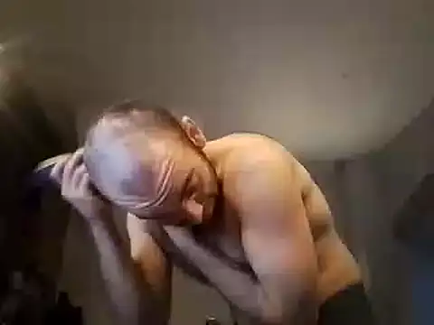 Snapshot of DrbigdickUK chatting on 12.12.24 DrbigdickUK online show from 12.12.24