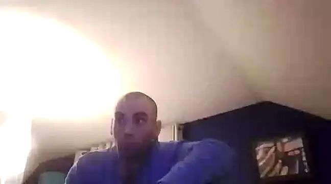 Snapshot of DrbigdickUK chatting on 12.31.24 DrbigdickUK online show from 12.31.24