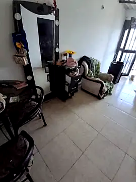 Snapshot of leoytessa_10 chatting on 02.19.25 leoytessa 10 online show from 02.19.25