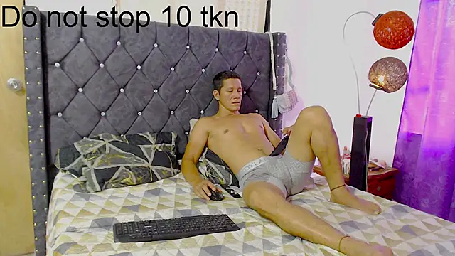 leoytessa 10 online show from 02.27.25