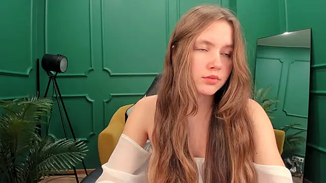 Snapshot of MaryannSoftt chatting on 01.12.25 MaryannSoftt online show from 01.12.25