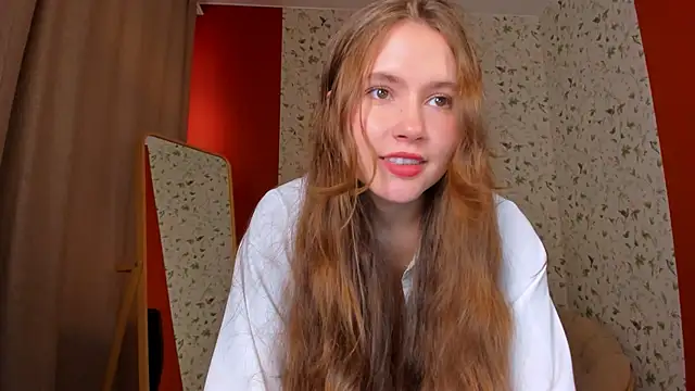 Snapshot of MaryannSoftt chatting on 09.18.25 MaryannSoftt online show from 09.18.25