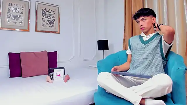 Santy carrington online show from 12.26.24